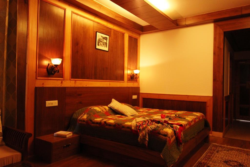 Vivaan The Sunrise Resort Manāli Rom bilde