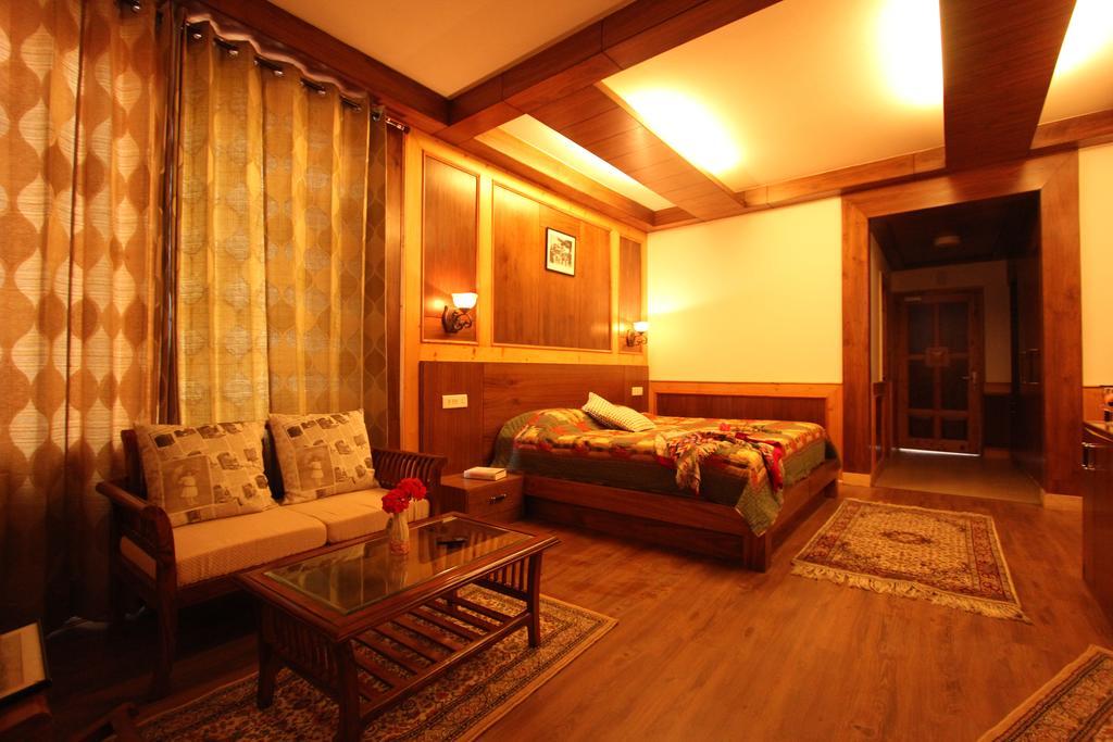 Vivaan The Sunrise Resort Manāli Rom bilde