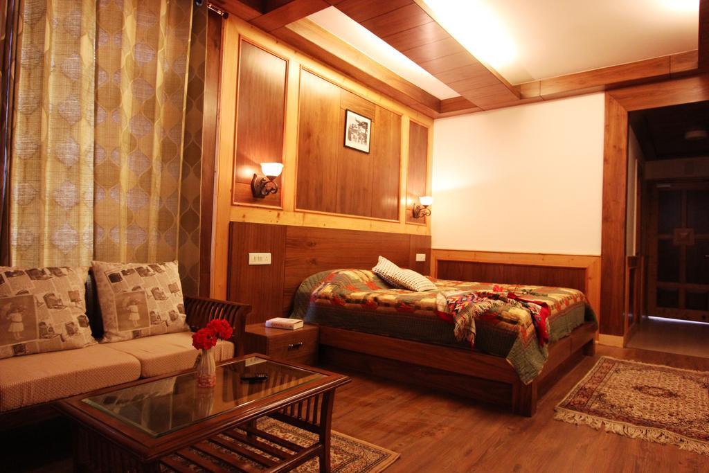 Vivaan The Sunrise Resort Manāli Rom bilde