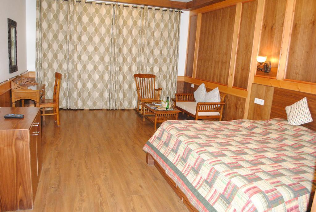 Vivaan The Sunrise Resort Manāli Eksteriør bilde