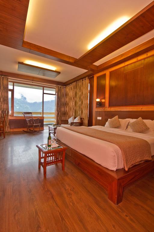 Vivaan The Sunrise Resort Manāli Eksteriør bilde