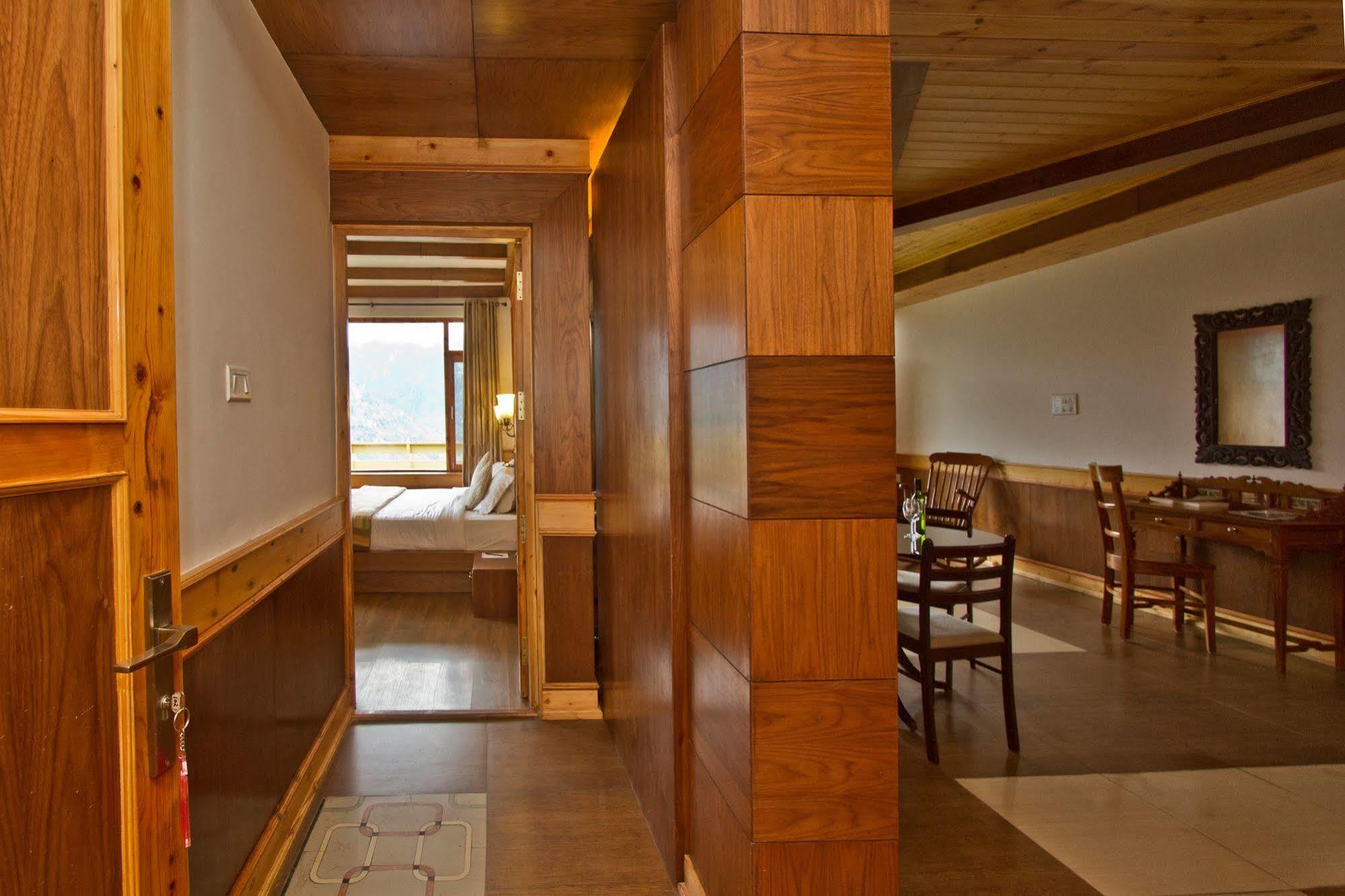 Vivaan The Sunrise Resort Manāli Eksteriør bilde